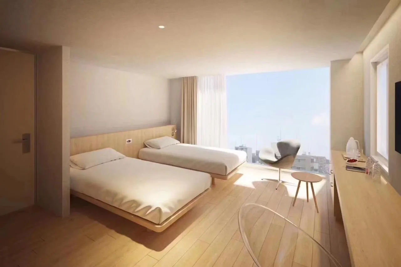 Hotel Comfact Tokyo