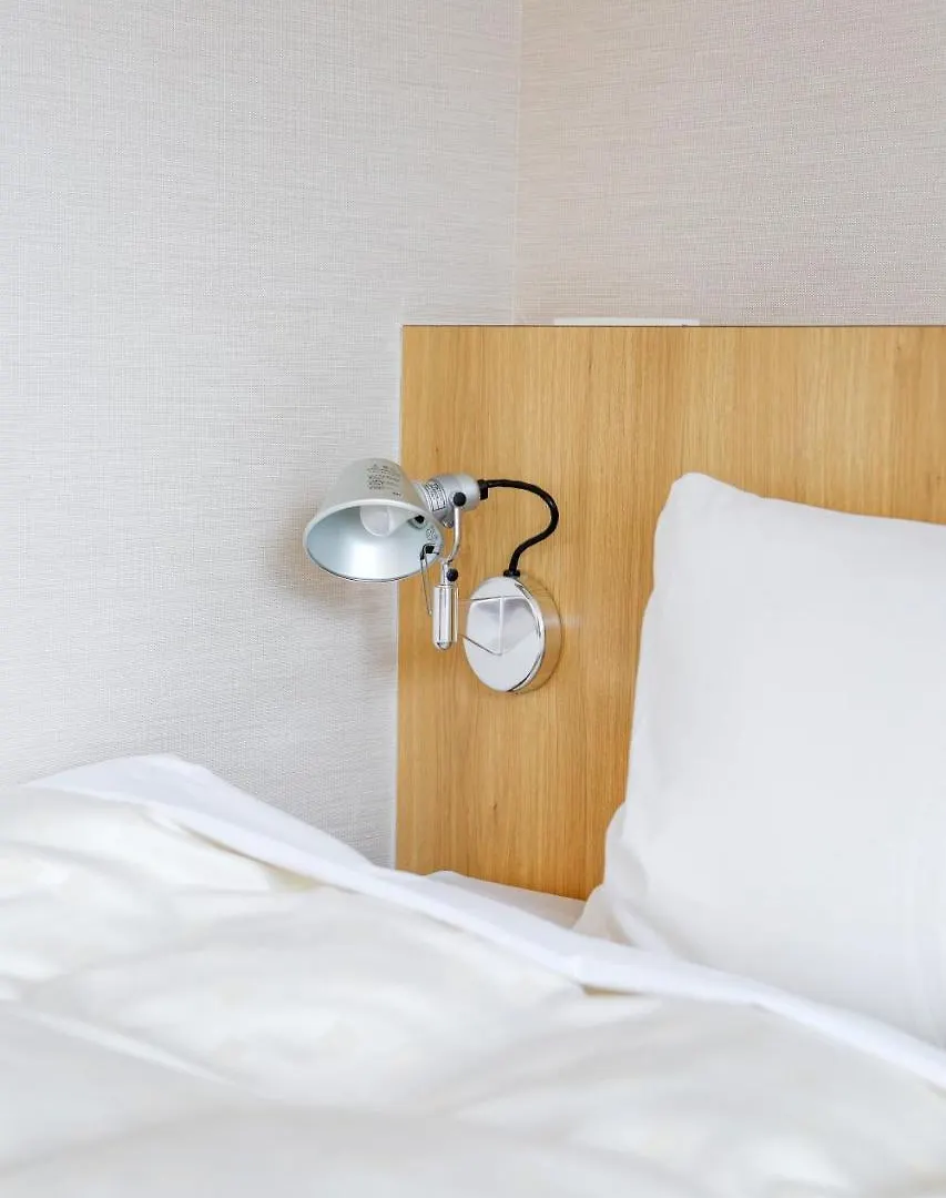 Hotel Comfact Tokyo 3*,