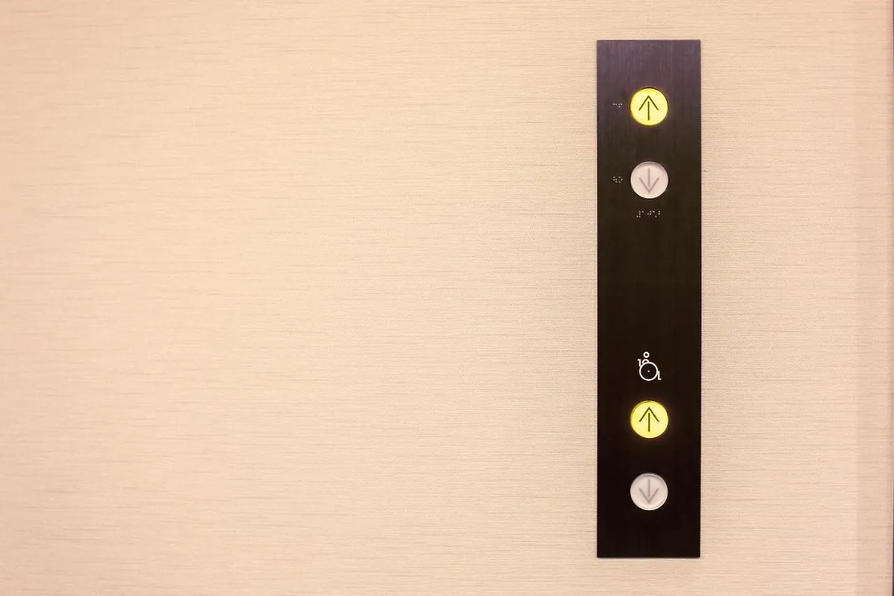 Hotel Comfact Tokyo